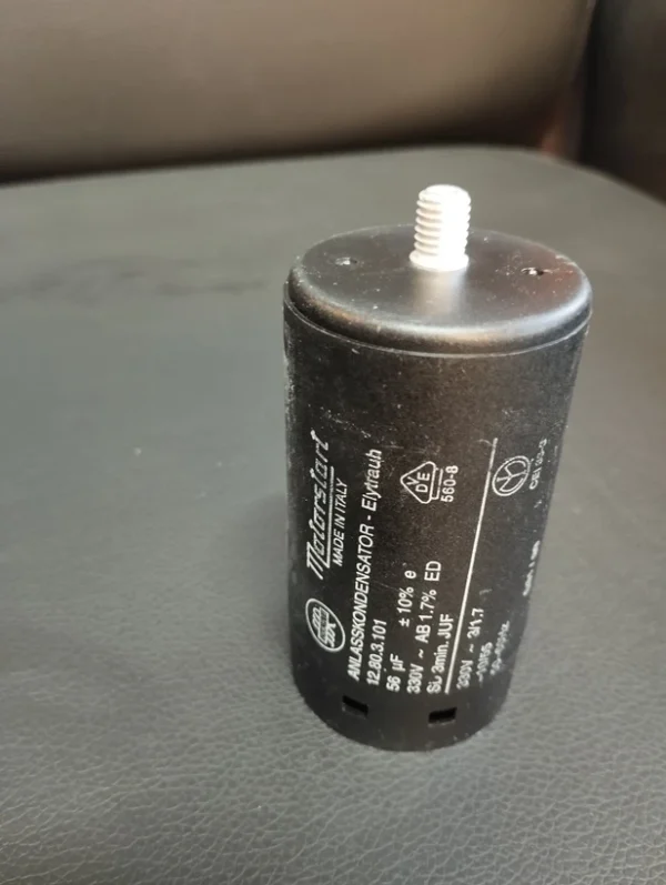 خازن استارت ۵۶ میکرو فاراد کولری خازن استارت ۵۶ میکرو فاراد کولری - تصویر 1